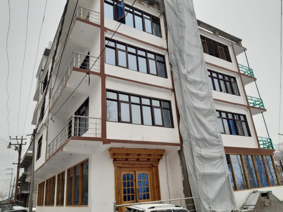 Hotel D Indian Каргил Екстериор снимка